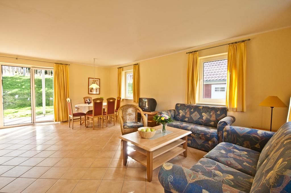 Camping-Und Ferienpark Havelberge Gross Quassow Номер фото